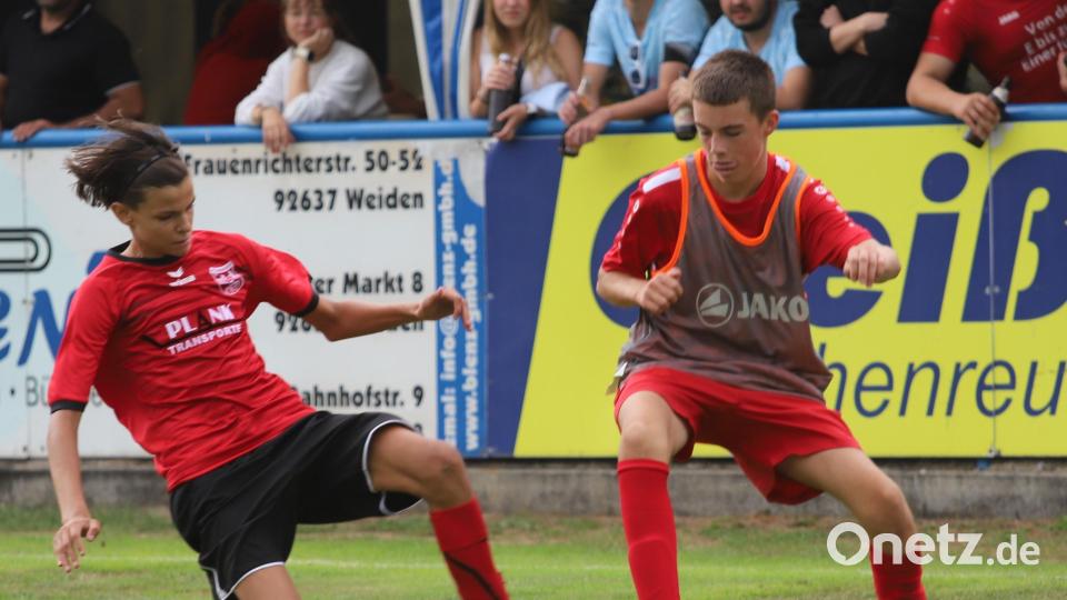 In vier Gruppen haben sich zwölf Juniorenteams spannende Zweikämpfe geliefert. Bild: war