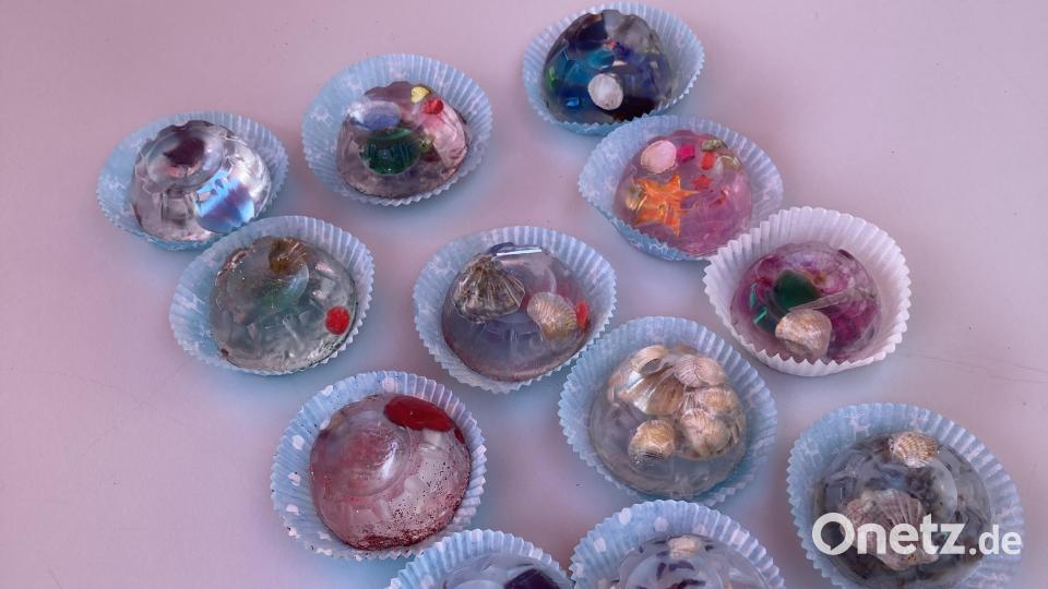 Die Seifen, die die Kinder gestaltet haben, können sich sehen lassen. Bild: mma