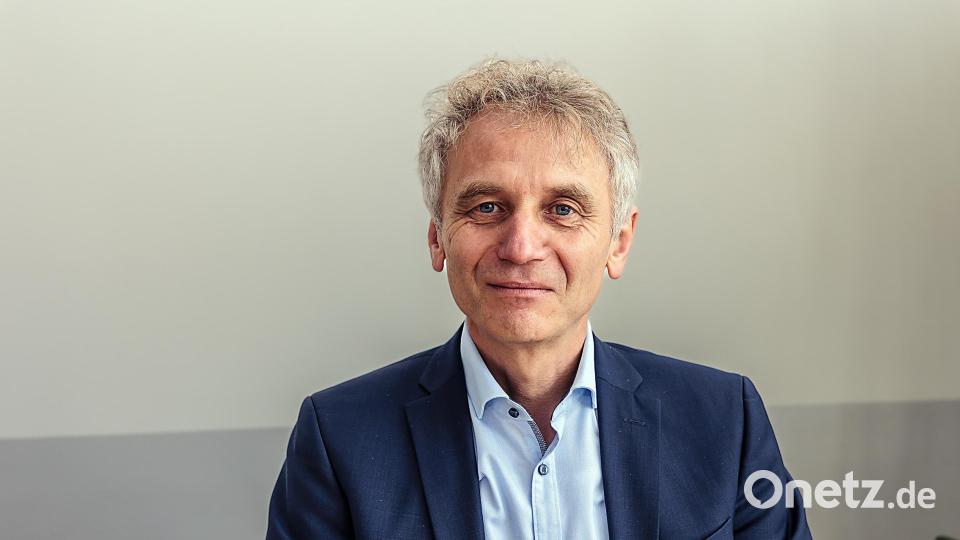 &quot;Die Zahl der Arbeitslosen ist leicht rückläufig. Dies spricht für die gute Situation auf dem Arbeitsmarkt im Geschäftsstellenbezirk Oberviechtach.&quot; (Siegfried Bäumler, Chef der Agentur für Arbeit Schwandorf) Bild: Hösamer, Clemens