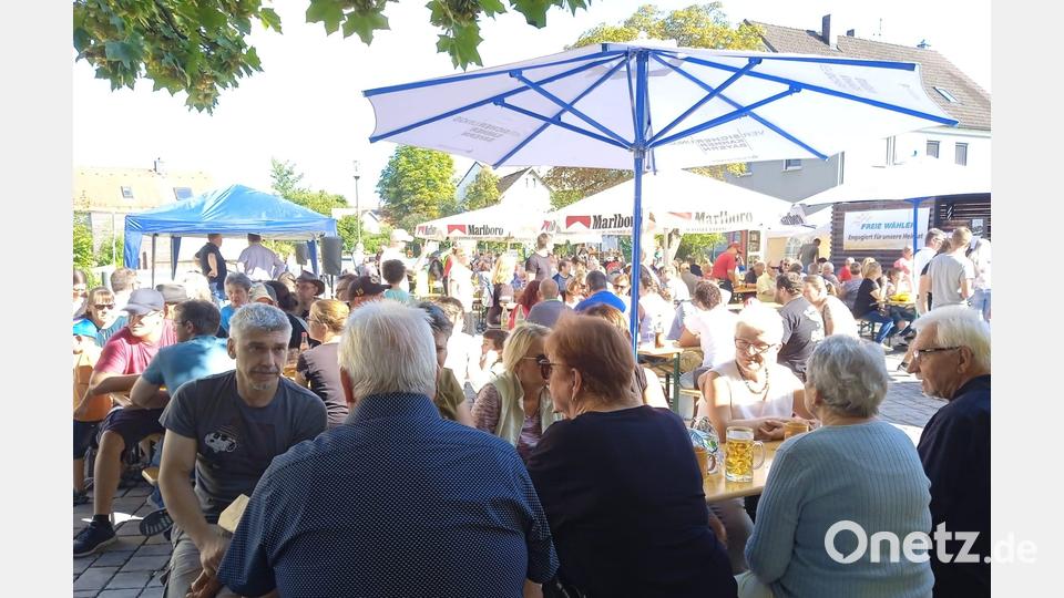 Das Backofenfest in Schwarzenbach war gut besucht Bild: Karl Götz, FWG Schwarzenbach/exb