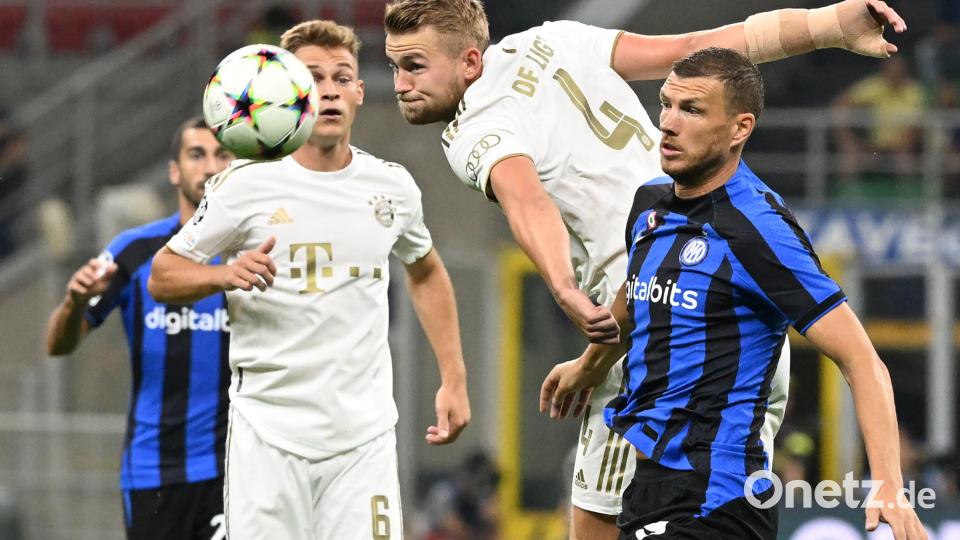 Matthijs de Ligt (M) im Zweikampf mit Edin Dzeko von Inter Mailand. Bild: Sven Hoppe/dpa