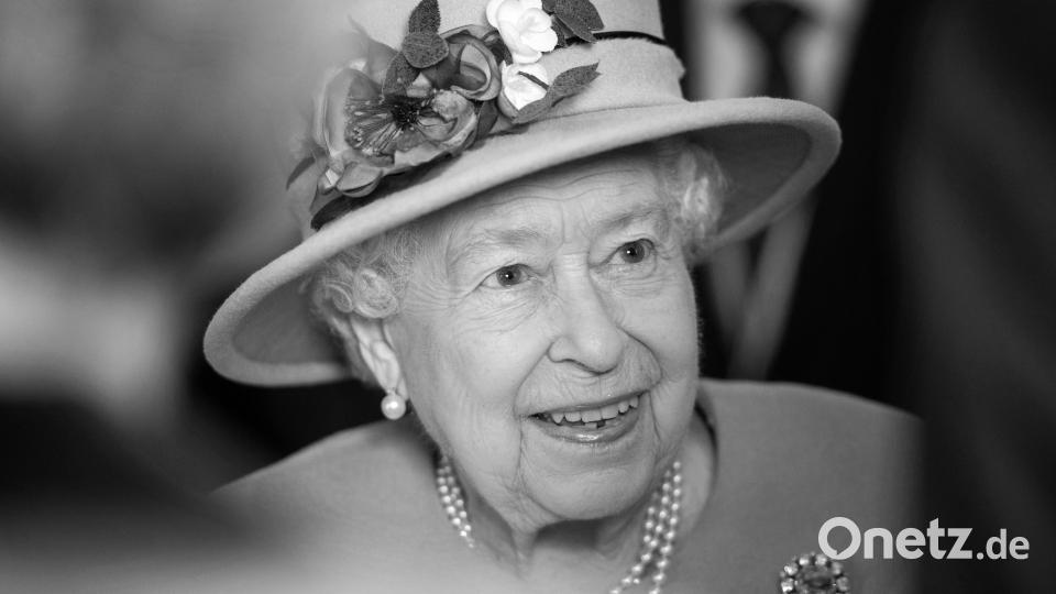 Königin Elizabeth II. von Großbritannien, aufgenommen bei der Eröffnung des &quot;Bush House&quot; in der Universität King&#039;s College. SW-Version. Britische Königin Elizabeth II. ist tot. +++ dpa-Bildfunk +++ Archivbild: Paul Grover/Daily Telegraph