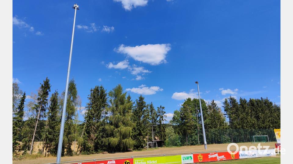 Auch der C-Platz hat eine neue Flutlichtanlage mit LED-Technik bekommen. Bild: lei