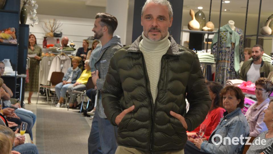Modetrends für den Herbst und den kommenden Winter wurden im Modehaus Zeitler gezeigt. Bild: jr