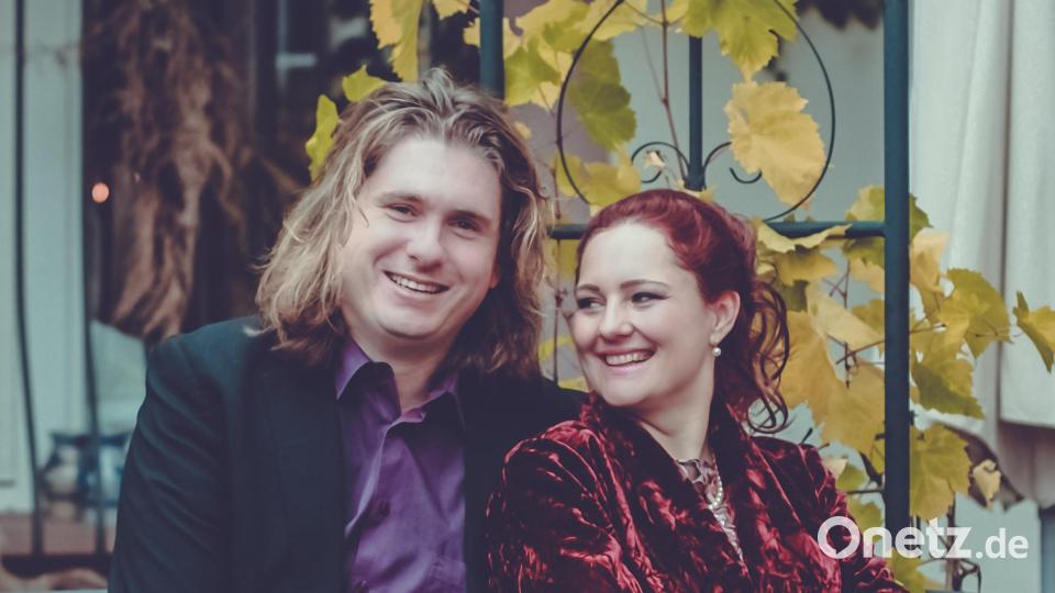 Sopranistin Marina Russmann (rechts) und Pianist Christian Strauß eröffnen den &quot;Goldenen Oktober&quot; im Oberpfälzer Künstlerhaus am 23. September mit einem Liederabend mit Werken aus der Romantik. Bild: Lika Lekishvili/exb