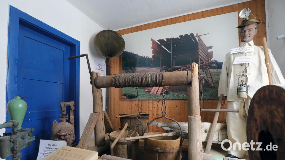 Am Tag des offenen Denkmals bot sich zum letzten Mal die Gelegenheit, in Neukirchen die Ockerstube zu besichtigen. Bild: Wolfgang Steinbacher