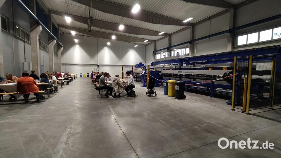 Einweihung der neuen Halle und Laseranlage in Tschechien. Bild: Glowka/exb
