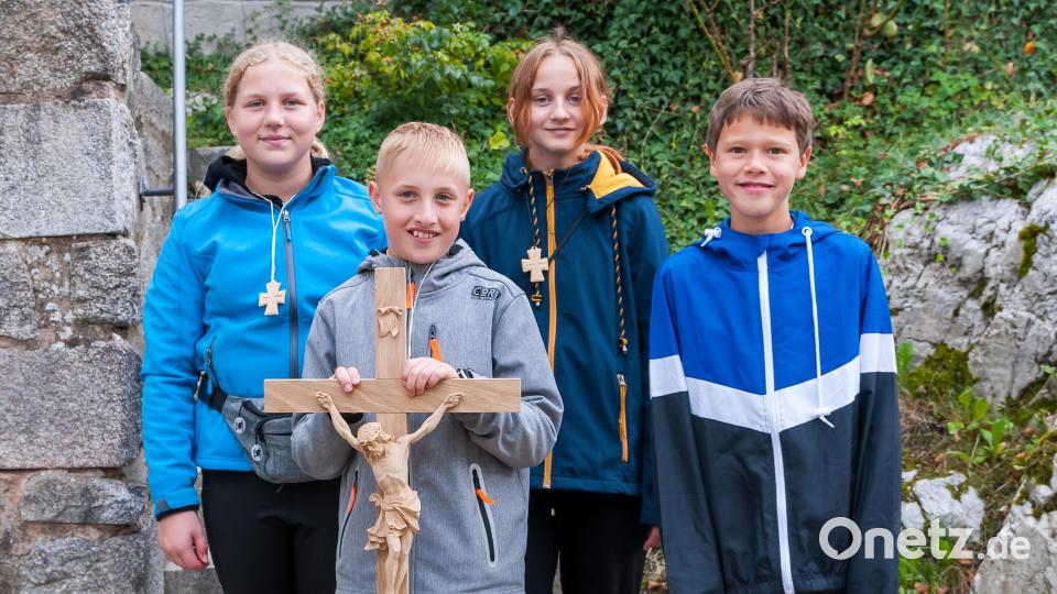 Die Kreuzlkinder (von links) Vanessa Pecher, Jannik Schüßler, Lara Schuller und Michael Freundl. Bild: wms
