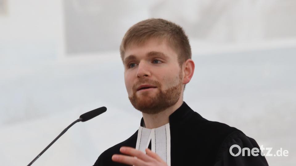 Pfarrer Daniel Götzfried sprach in seiner Predigt über soziale Verantwortung und Gemeinsamkeit, beides prägende Eigenschaften des AKV seit seiner Gründung. Bild: mfh