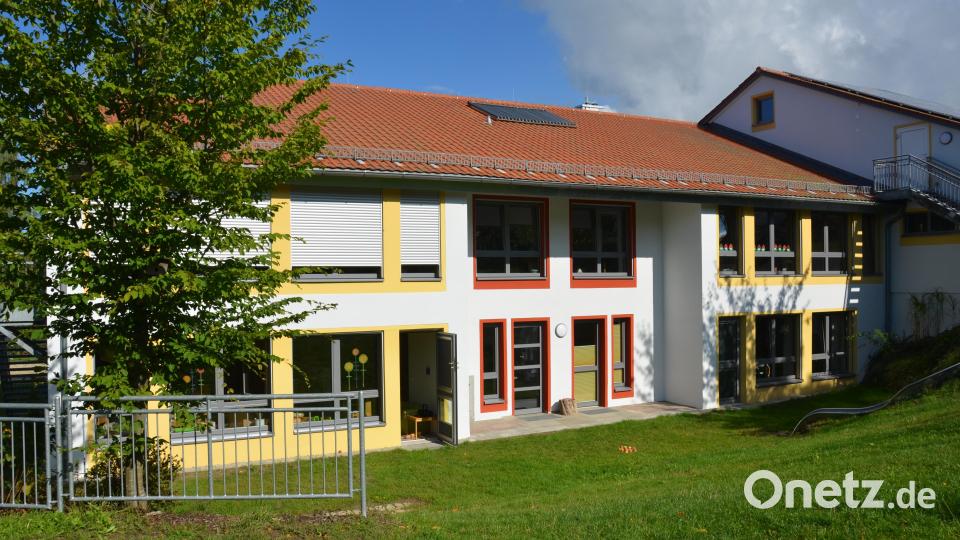 Das mehr als 30 Jahre alte Gebäude des Kindergartens erhielt durch die Generalsanierung ein helles und modernes Erscheinungsbild. Bild: dob