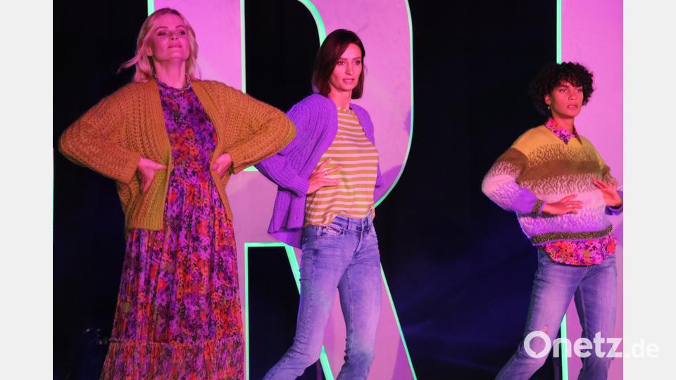 16 Models zeigten bei der Modenschau des Modehauses Frey die aktuellen Trends. Bild: kro