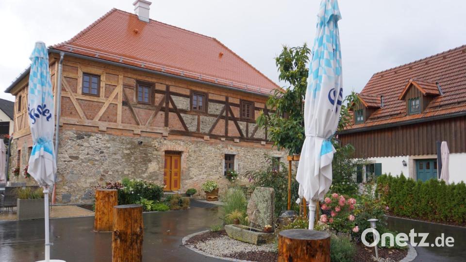 Im Mühlenhof Mähring fand die Verbandssitzung der Ikom statt. Besprochen wurden das Kernwegenetz, der Tourismus und die Stiftlandtage. Bild: jeb