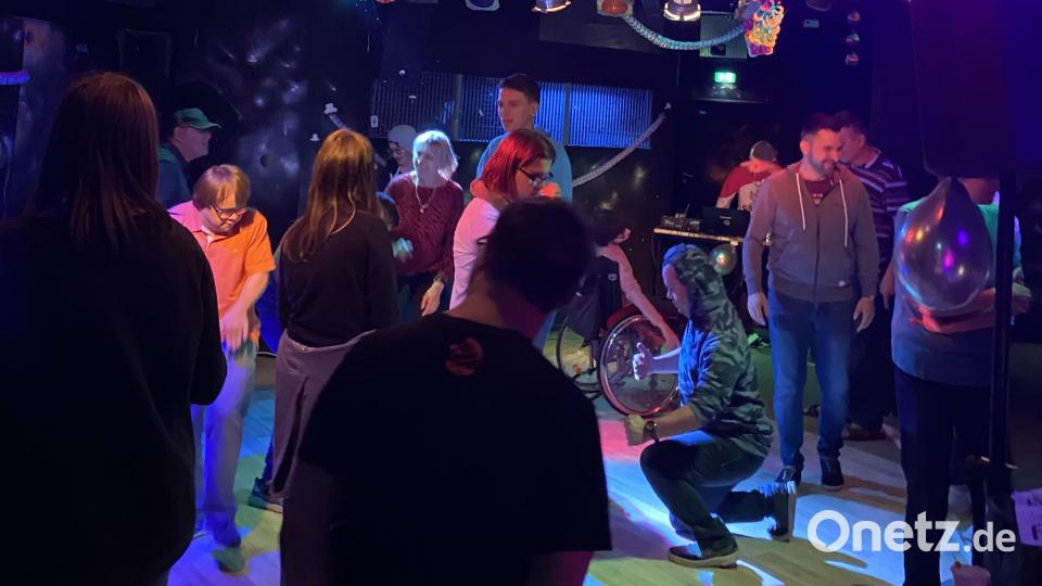 Der erste Juz-Club nach langer Corona-Pause wird zum vollen Erfolg Bild: Johanna Grillenbeck/exb