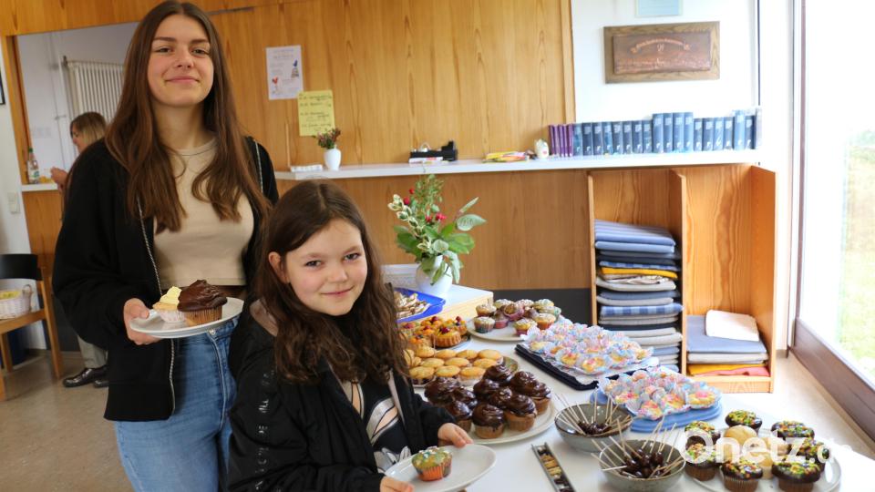 Das leckere Muffins-Buffet macht die Wahl schwer. Bild: rpp