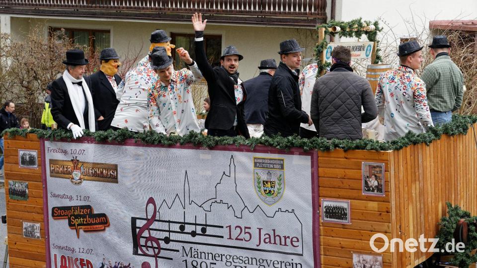 Beim Faschingsumzug 2020 sind vor allem die jungen Nachwuchssänger gefragt. Bild: MGV Pleystein/exb