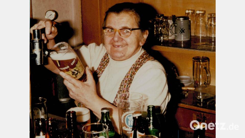 Vereinswirtin Therese Völkl "Böllertn Res" (1912 bis 1985). Bild: MGV Pleystein/exb