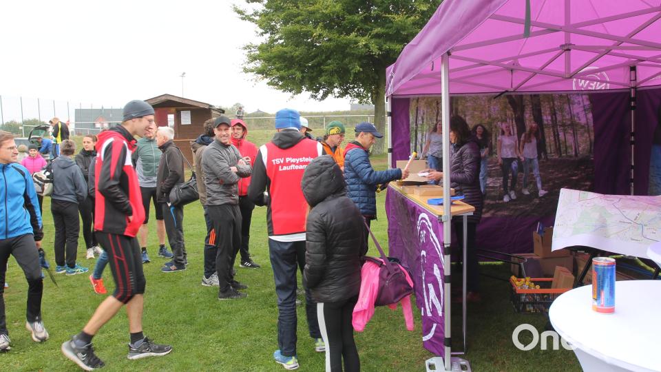 Die Anmeldungen verlaufen zügig und problemlos. Bild: pi