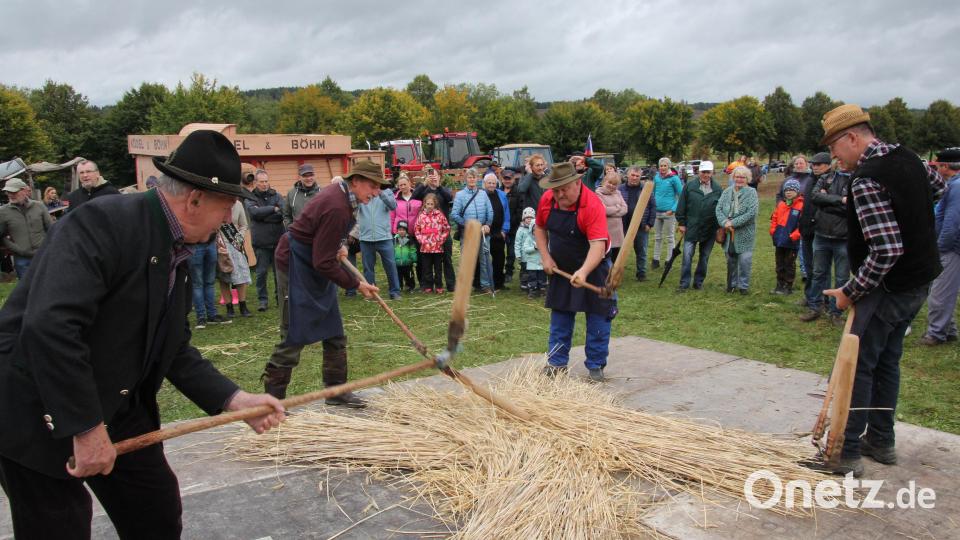Drischel-Dreschen im Vierertakt. Bild: kro