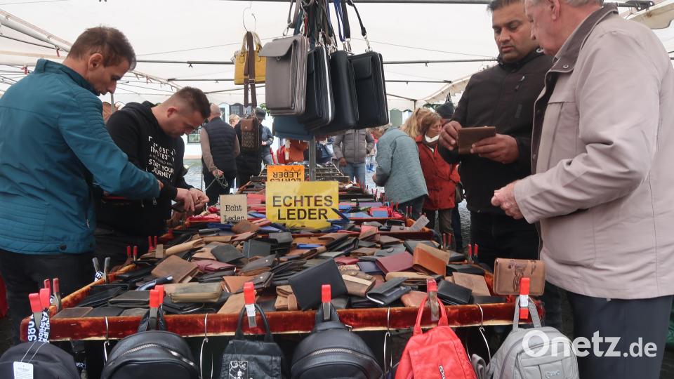 Nicht alle Händler mussten klagen. Der Geldbörsenverkauf rechnete sich. Bild: Kunz