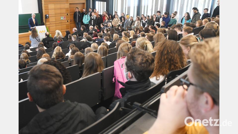 Neue Studierende OTH Amberg-Weiden. Bild: Gabi Schönberger