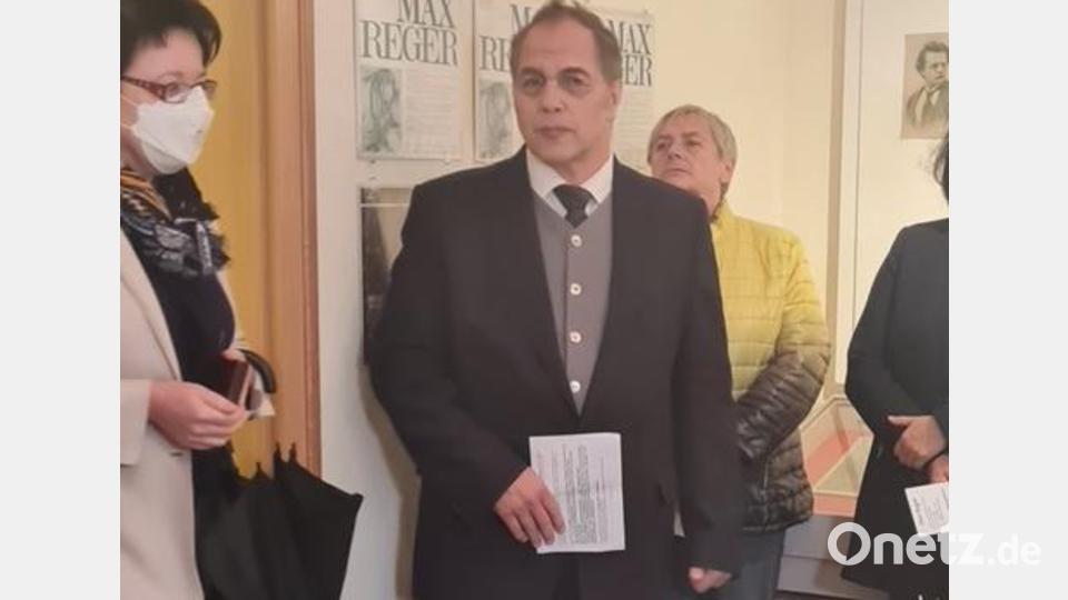 "Max Reger" bei der Führung im Gedächtniszimmer. Bild: Norbert Leeb/exb