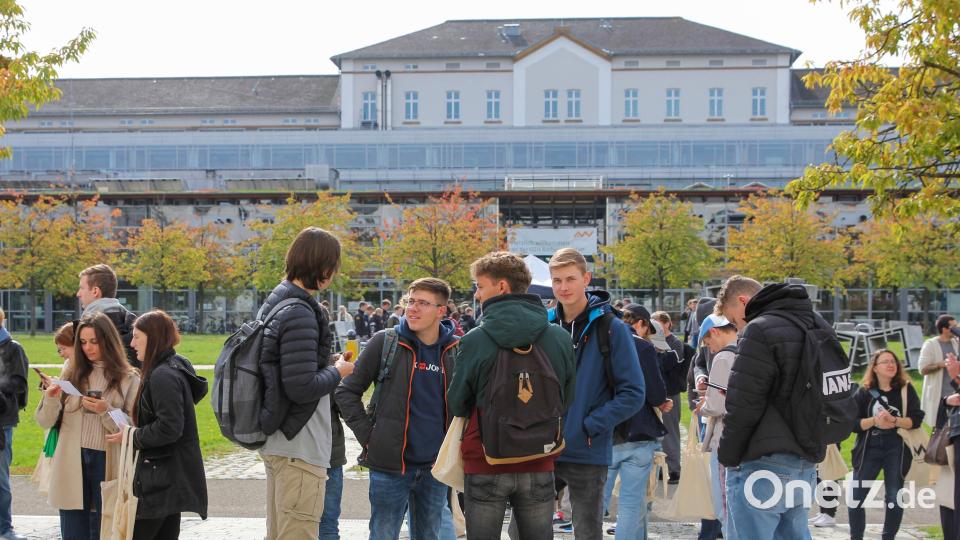 Begrüßung der Erstsemester der OTH Amberg-Weiden am Standort Weiden. Bild: Linda Misch