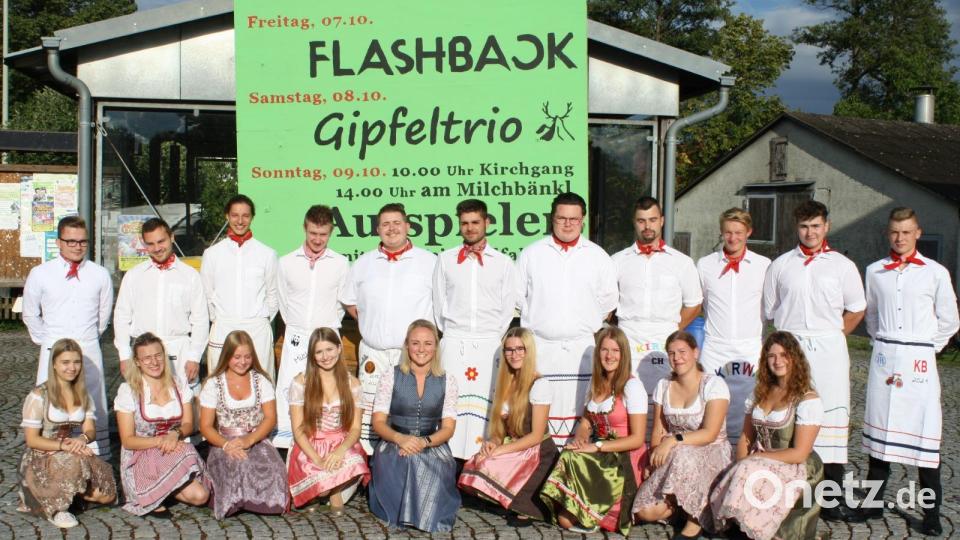 Die Kirwabuam und -madla fiebern beim Festwochenende mit viel Musik entgegen. Bild: hai
