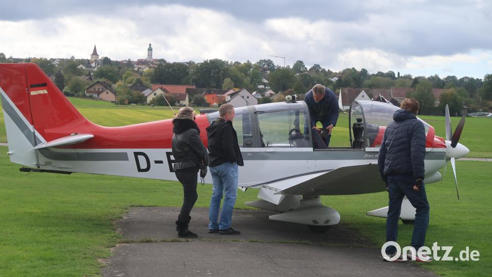 Rundflüge waren am Montag wegen des starken Windes nicht sehr gefragt. Bild: Kunz