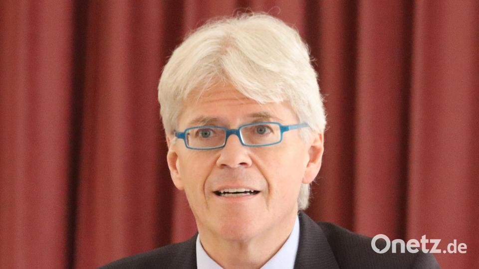 Michael Pausder, der Landesgeschäftsführer, richtete mahnende Worte an die Politik. Der größte Pflegedienst der Nation heißt Familie. Die Pflege müsse sich bei der Rentenberechnung bemerkbar machen. Bild: mfh