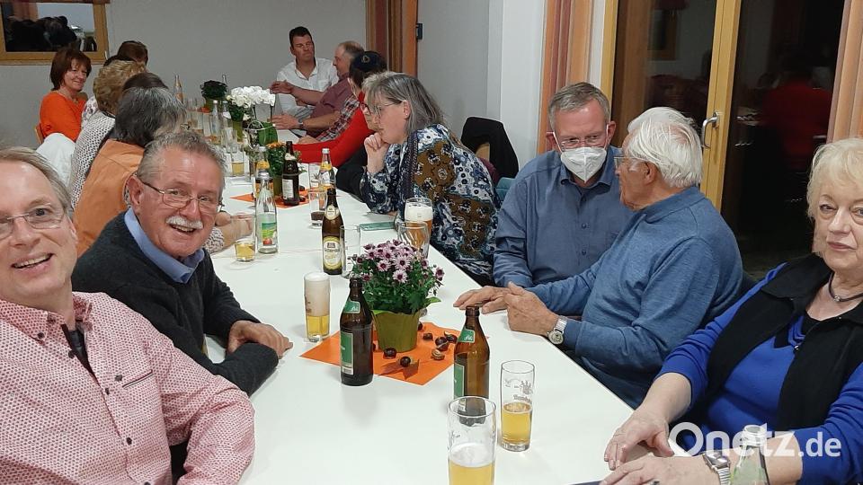 Die Pfarrei Luhe sagt mit einem geselligen Abend den Ehrenamtlichen Danke für ihr Engagement. Bild: rgl