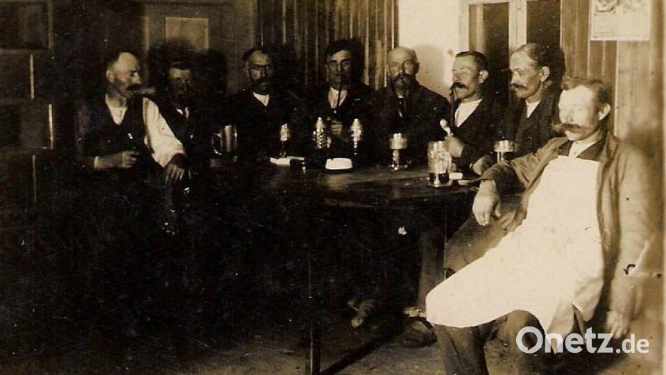 Im Gasthof Haberkorn trafen sich die Landwirte schon früh zu Versammlungen. Daraus entstand schließlich die Maschinengemeinschaft Ober-Untertresenfeld. Archivbild: Maschinengemeinschaft Ober-Untertresenfeld/exb