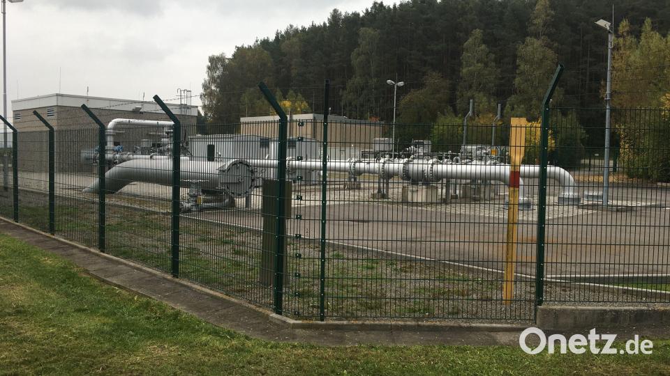 Europäische Länder springen dafür ein, dass an der Verteilstation in Schwandorf weiterhin rauscht und Gas verteilt wird. Bis das Abnabeln von Russland vollzogen ist, ist jeder aufgerufen, Gas zu sparen. Bild: ihl
