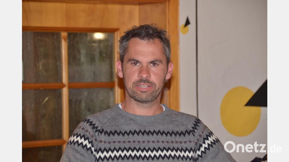 Spartenleiter Tennis Bernd Schroll berichtete von einem Mitgliederzuwachs in der Jahreshauptversammlung des SV Kulmain. Bild: ak
