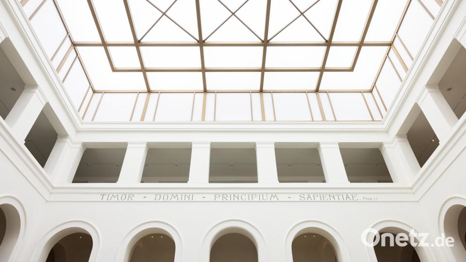 Architektonisches Highlight des generalsanierten Diözesanmuseums in Freising ist der Lichthof im Herzen des Gebäudes. Bild: Thomas Dashuber/Diözesanmuseum Freising/exb