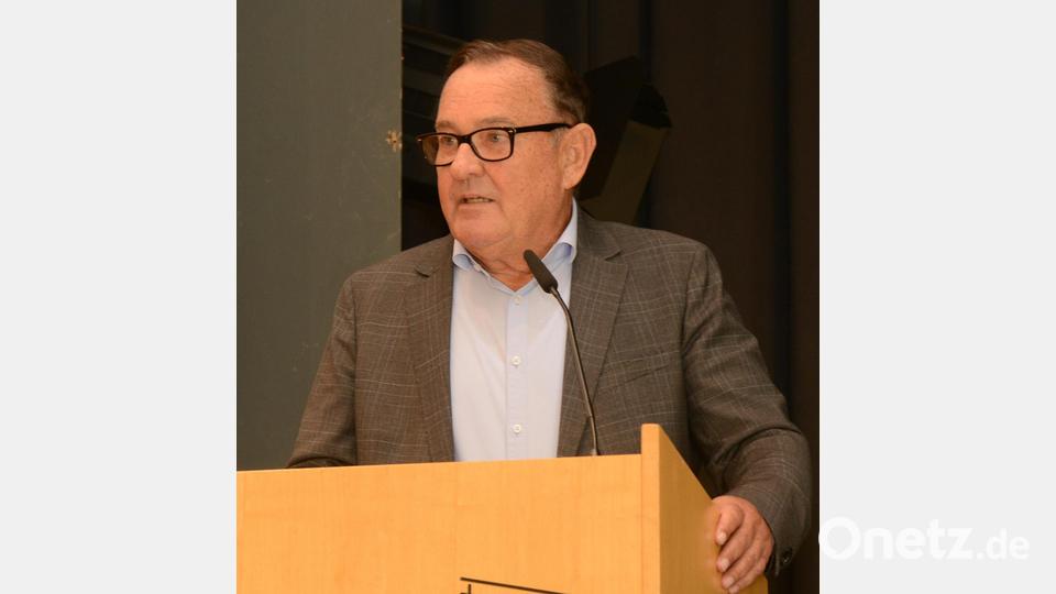 „Ich bin der neue Polizeichef von Neustadt.“ (Heribert Schubert, Dritter Bürgermeister) Bild: bey