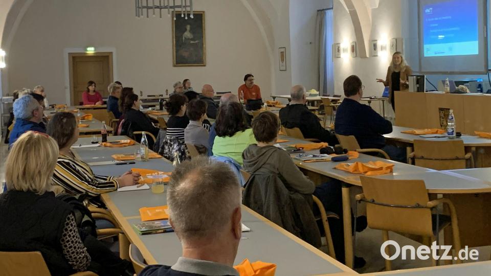 Groß war das Interesse an der neuen Heimat- und Kulturführerausbildung. Bild: Katja Stiegler/exb