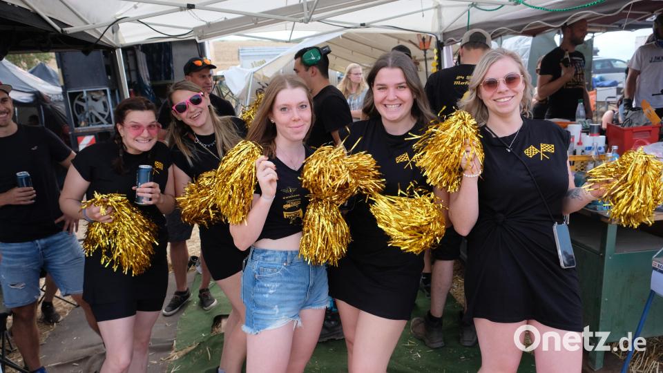 Viele Teams wurden von einem attraktiven Anhang begleitet Bild: do