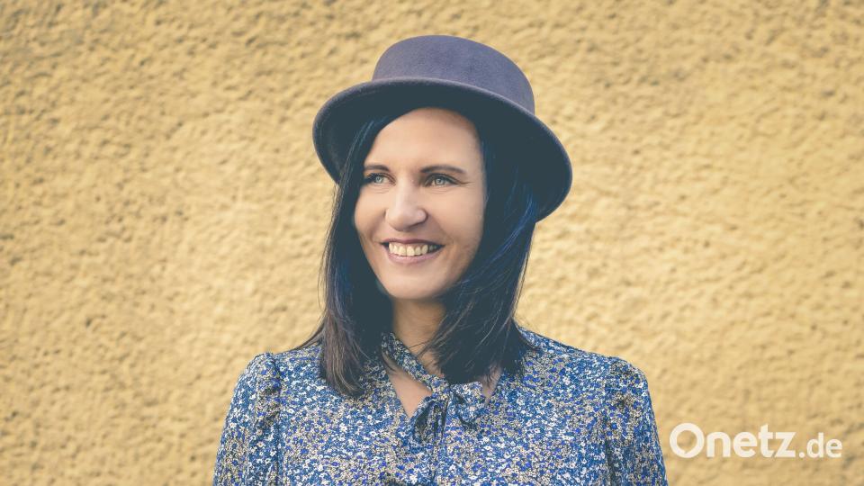 Die Rezepte zum Glück von OWZ-Glücksexpertin Evi Wagner gibt es nun als Buch zu kaufen. Bild: Nina Schuetz