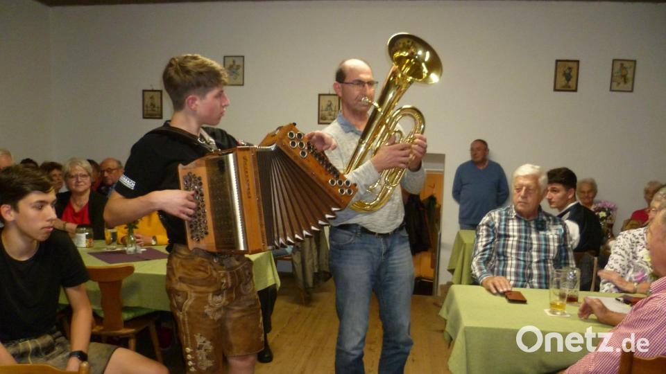 Der jüngste Musikant des Abends ist Ben Paulus mit 14 Jahren. Bild: lei