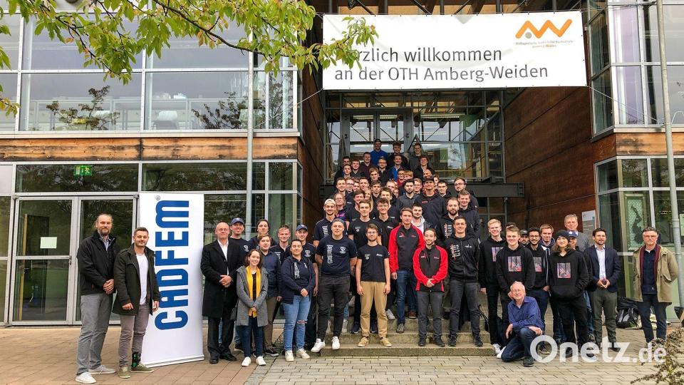 Die Teilnehmer beim Workshop. Bild:  Bernsdorf/ CADFEM Germany GmbH)