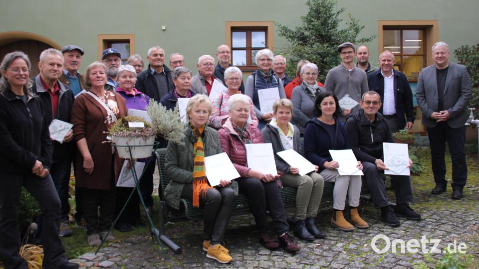 Die 21 ausgezeichneten Gartenbesitzer. Bild: ads