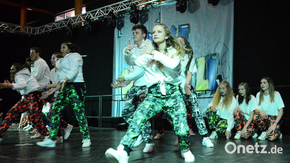 Die Weidener Formation &quot;The BoxFam&quot; belegt Platz 2 bei den Adults Groups. Bild: Kunz