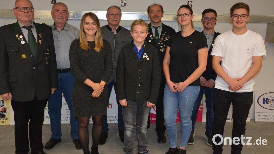 Im Bild die Preisträger des Preis- und Königschießens der Konnersreuther Schützengesellschaft. Bild: jr