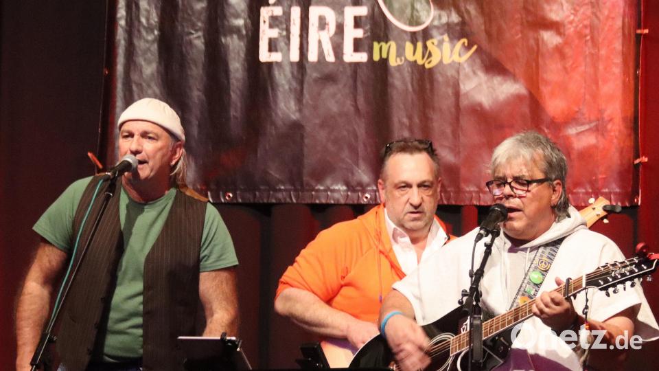 Den Abend zum Zehnjährigen von Eire Music eröffneten Jacks Heroes in der kleinen Formation. Bild: mfh