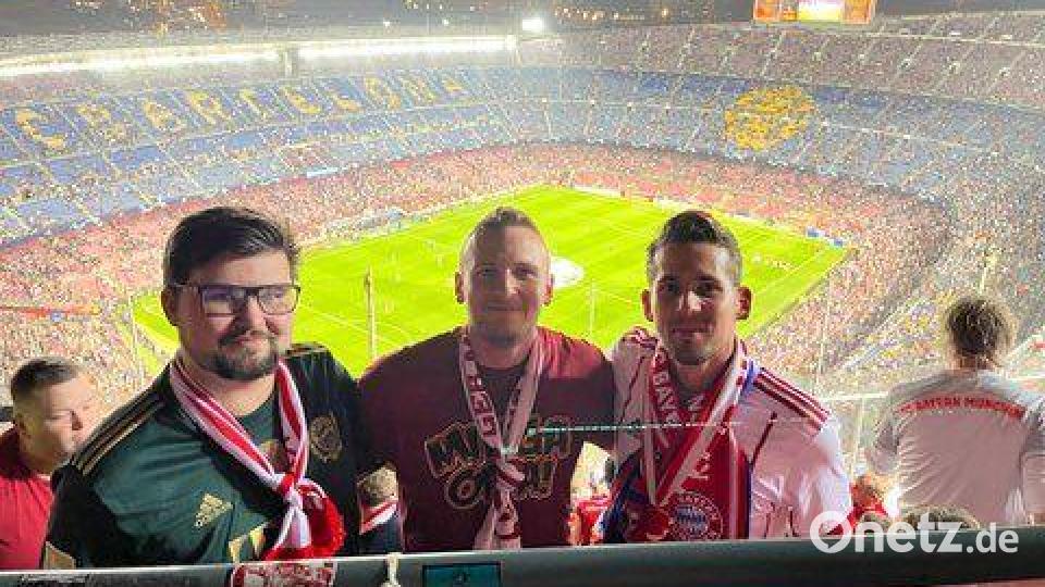 Nico Roth (links), Florian Gradl (Mitte) und Dominik Dietrich im Obergeschoss des Camp Nou von Barcelona. Bild: Roth/privat