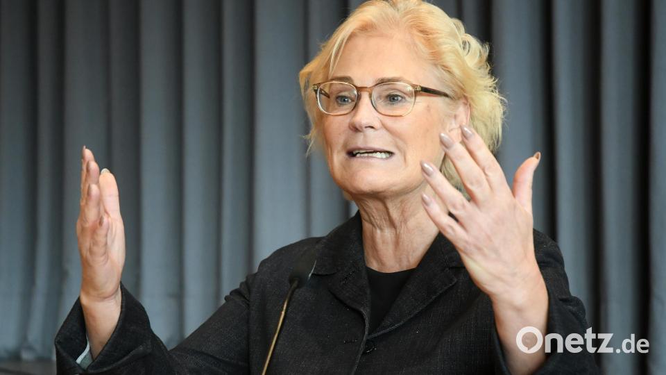 &quot;Wir sind keine Kriegspartei&quot; bekräftigt die SPD-Verteidigungsministerin Christine Lambrecht. Bild: Gabi Schönberger