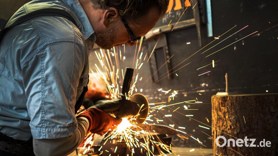 Schmiedemeister – so lautet der Titel dieses Fotos von Robert Christ. Bild: Robert Christ/exb