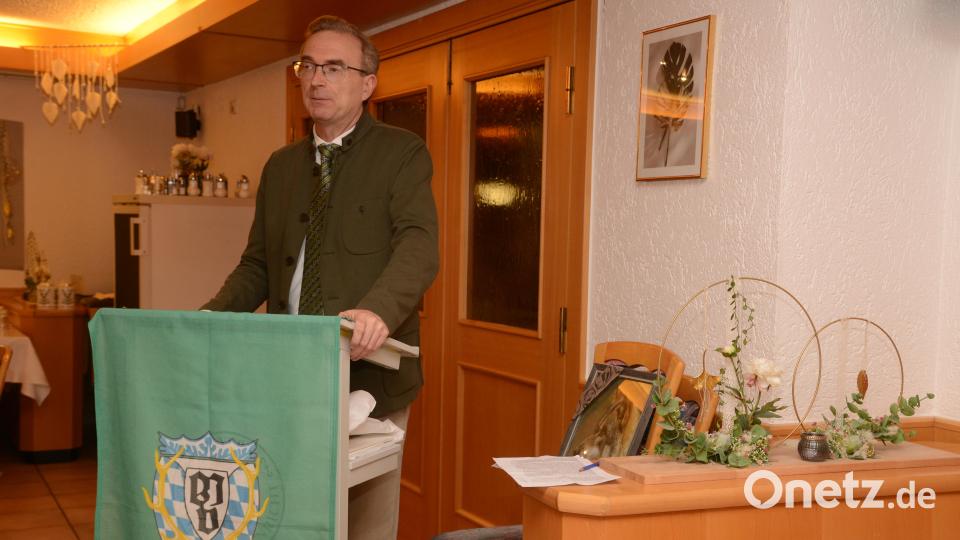 Alexander Flierl (MdL), Vorsitzender des Bezirksverbandes Oberpfalz im Bayerischen Jagdverband, stellt fest: &quot;Wir sind Anwalt des Wildes.&quot; Bild: bey