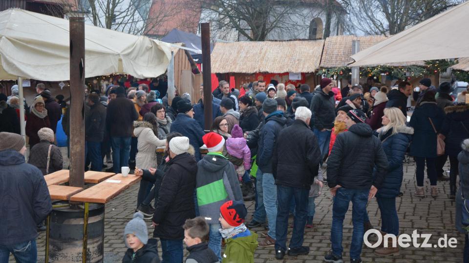Erstmals seit 2019 (Bild) findet in Leonberg wieder ein Weihnachtsmarkt statt – am 18. Dezember ab 13 Uhr am Leonhard-Parkplatz wieder rund. Die Organisatoren sind frohes Mutes, dass viele Besucher die Anstrengungen der Leonberger wieder belohnen werden. Bild: jr