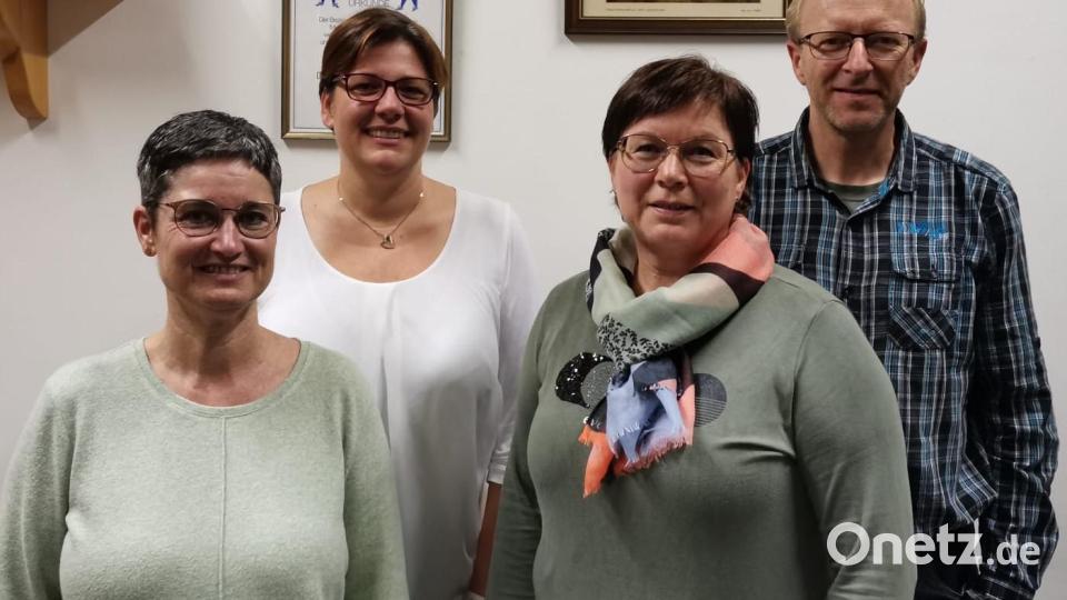 Der Musikverein Freudenberg wählt einen neuem Vorstand (von links): Zweite Vorsitzende Michaela Leitl, Erste Vorsitzende Kathrin Hösl, Kassenverwalterin Christa Schlagenhaufer und Schriftführer Wolfgang Lehnert. Bild: Kathrin Hösl/exb